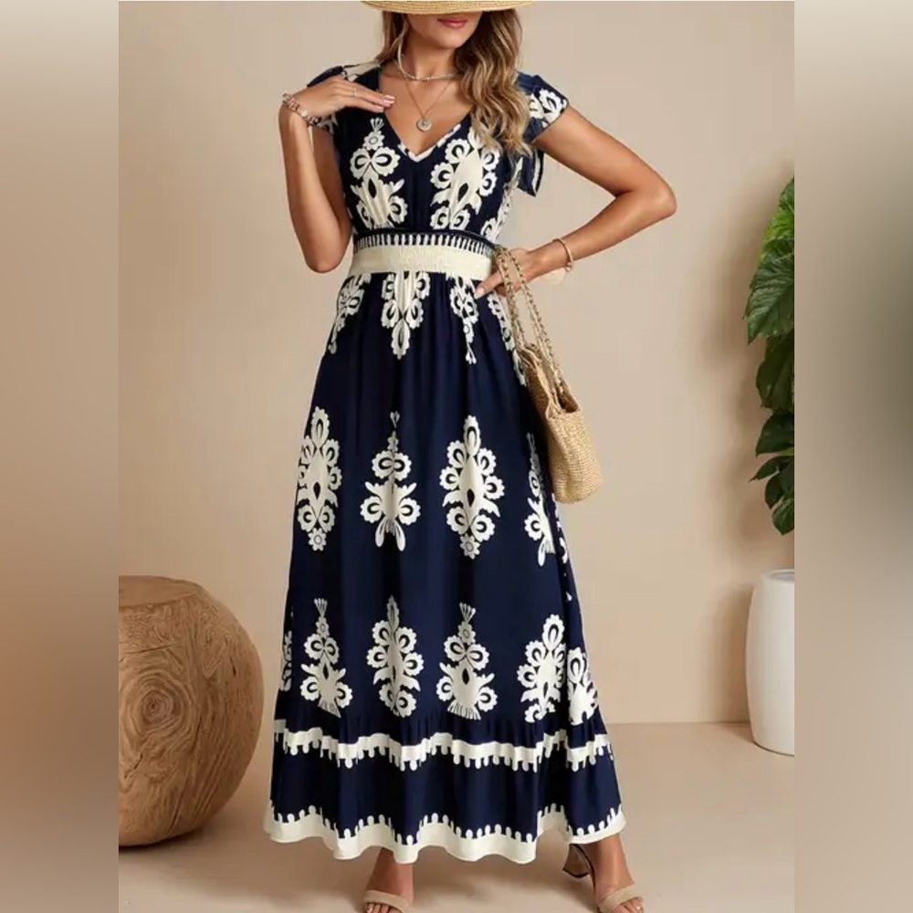 Temu Navy Blue Patterned Flutter Sleeves Maxi Dress. Size L
